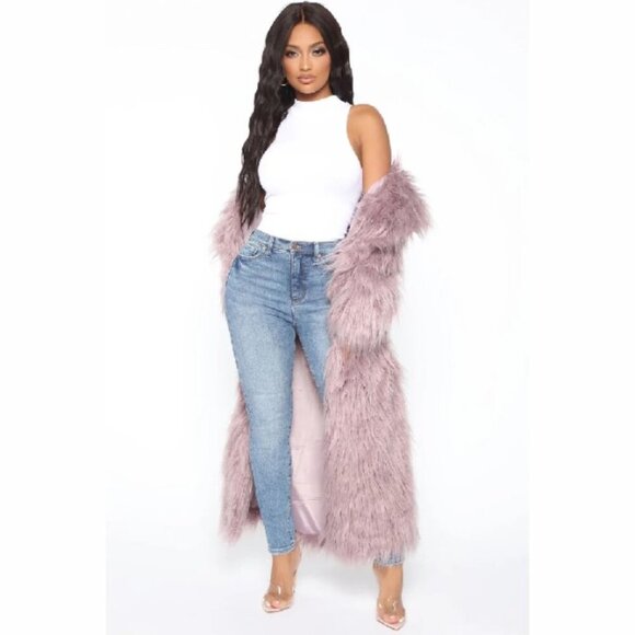 GORGOEUS Lavender Faux Fur Long Coat - Picture 2 of 7